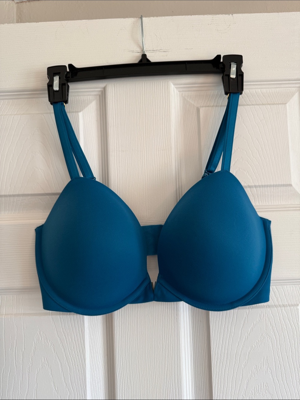 NWOT VS Love Cloud smooth push-up bra